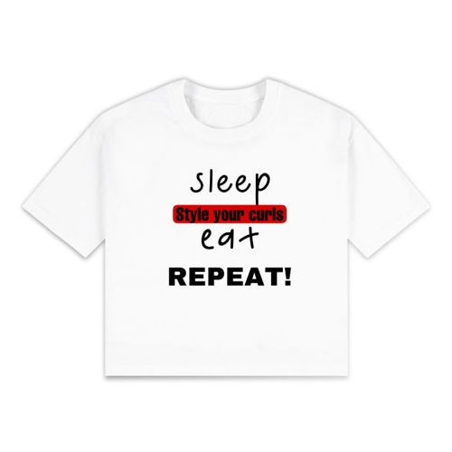 Immagine di T-Shirt Crop Top-543A3352-31C5-4BD6-9F1A-71546C4DE6EA
