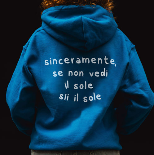 Immagine di hoodie V