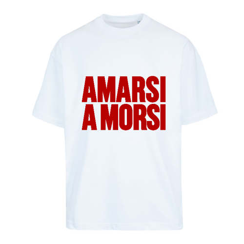 Immagine di AMARSI A MORSI OVERSIZE