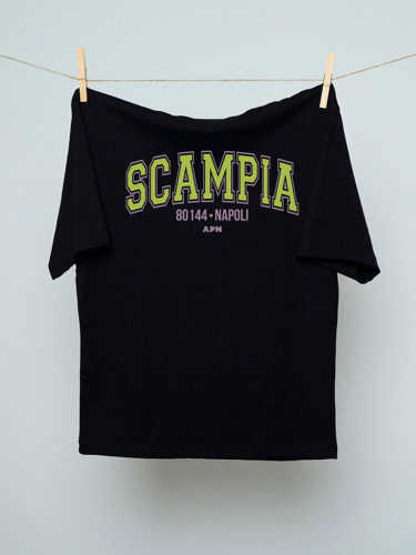Immagine di T-SHIRT SCAMPIA